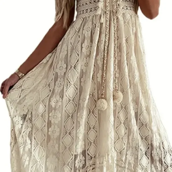 Elegant Beach Dress - Picture 7 of 7